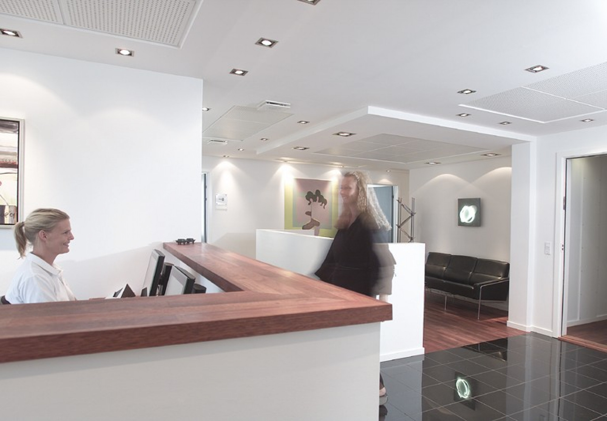 Tandlægerne Falkonercentret