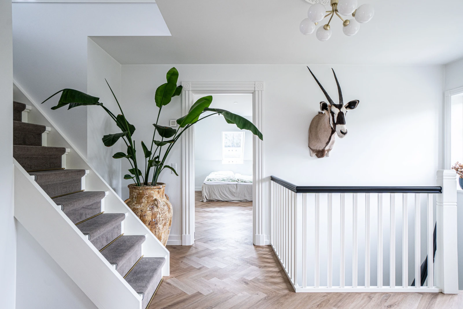Patriciervilla med havudsigt
